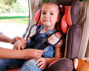 Come scegliere un seggiolino auto per un bambino