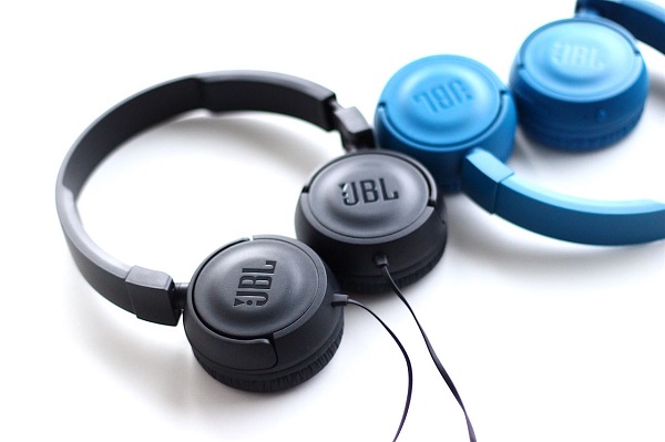 JBL T450 wired on-ear headphones